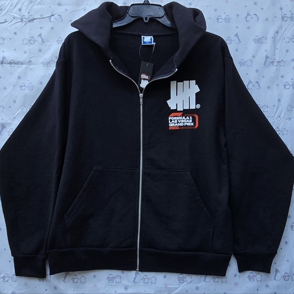 Undefeated x Formula 1 Las Vegas Grand Prix 2023 Zip Hoodie - Picture 1 of 6